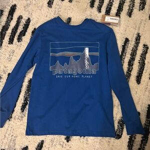Patagonia boys longsleeve NWT xs